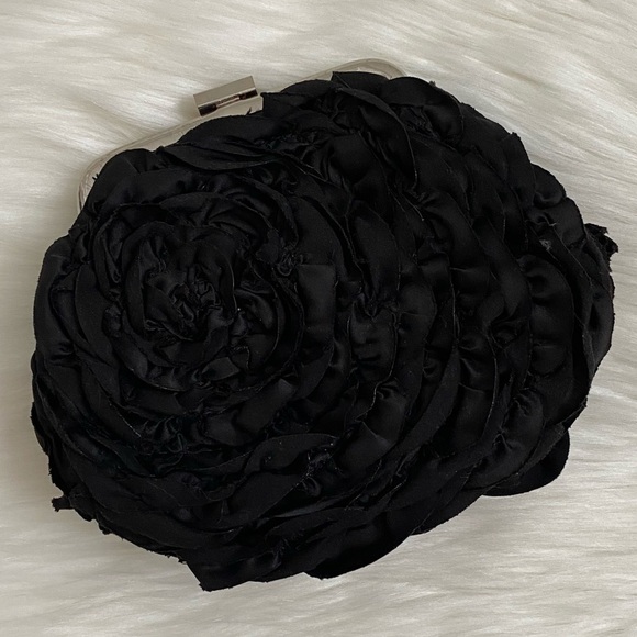 Elegant White House Black Market Black Floral Motif Evening Clutch - Picture 3 of 14